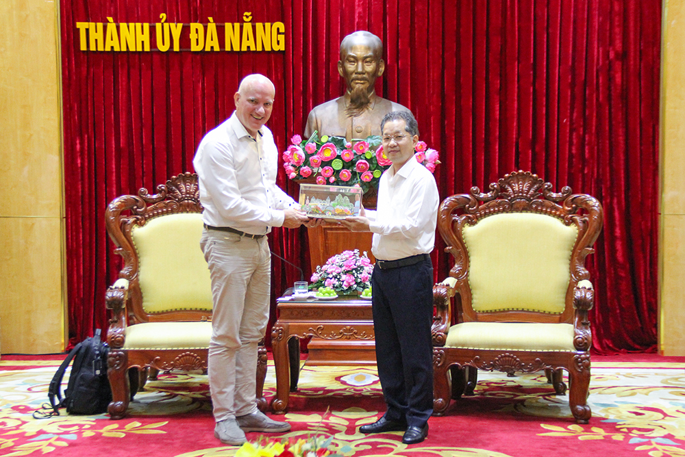 tiep nha sang lap sioux technologies 1