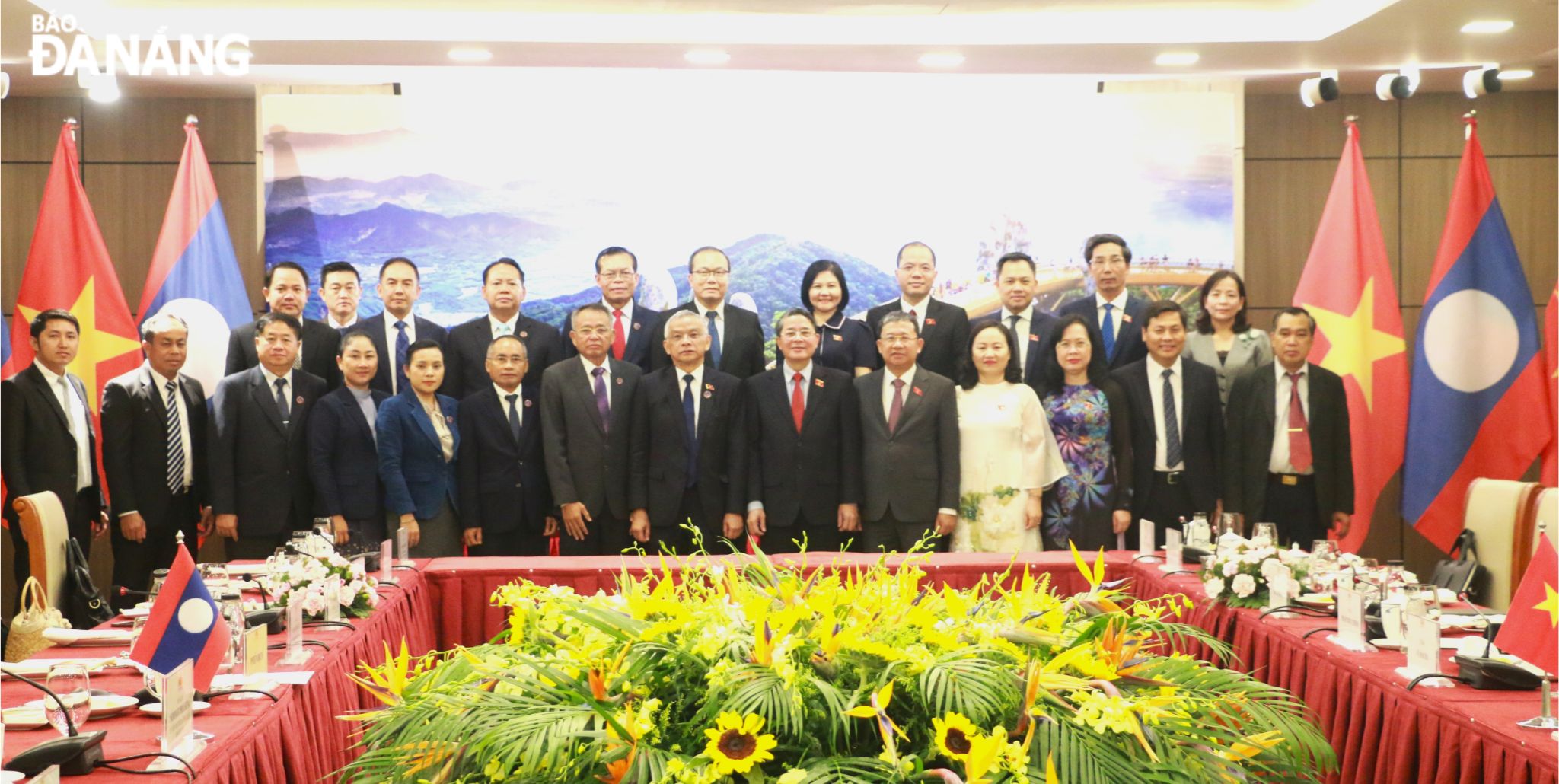 tiep pho chu tich quoc hoi lao 0509 1