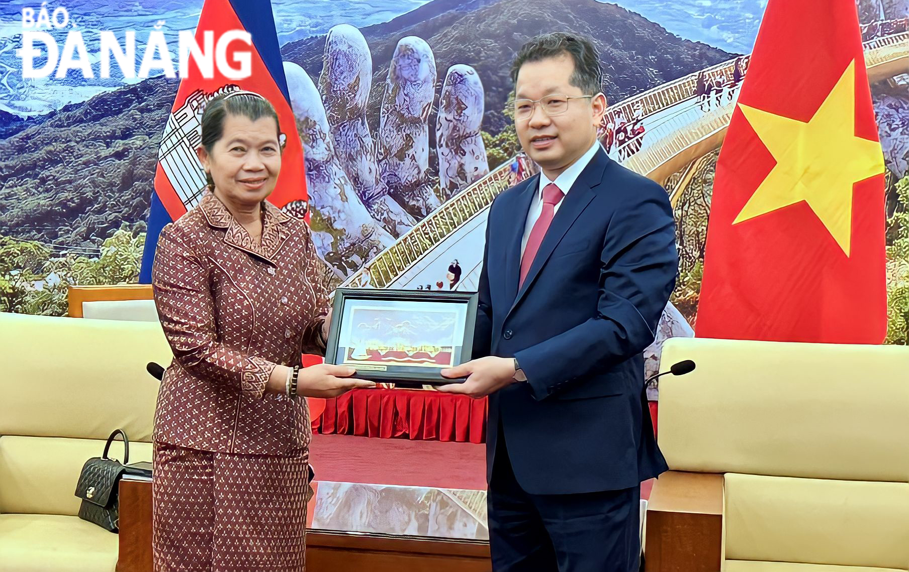 tiep pho thu tuong 2c bo truong bo quan he quoc hoi campuchia