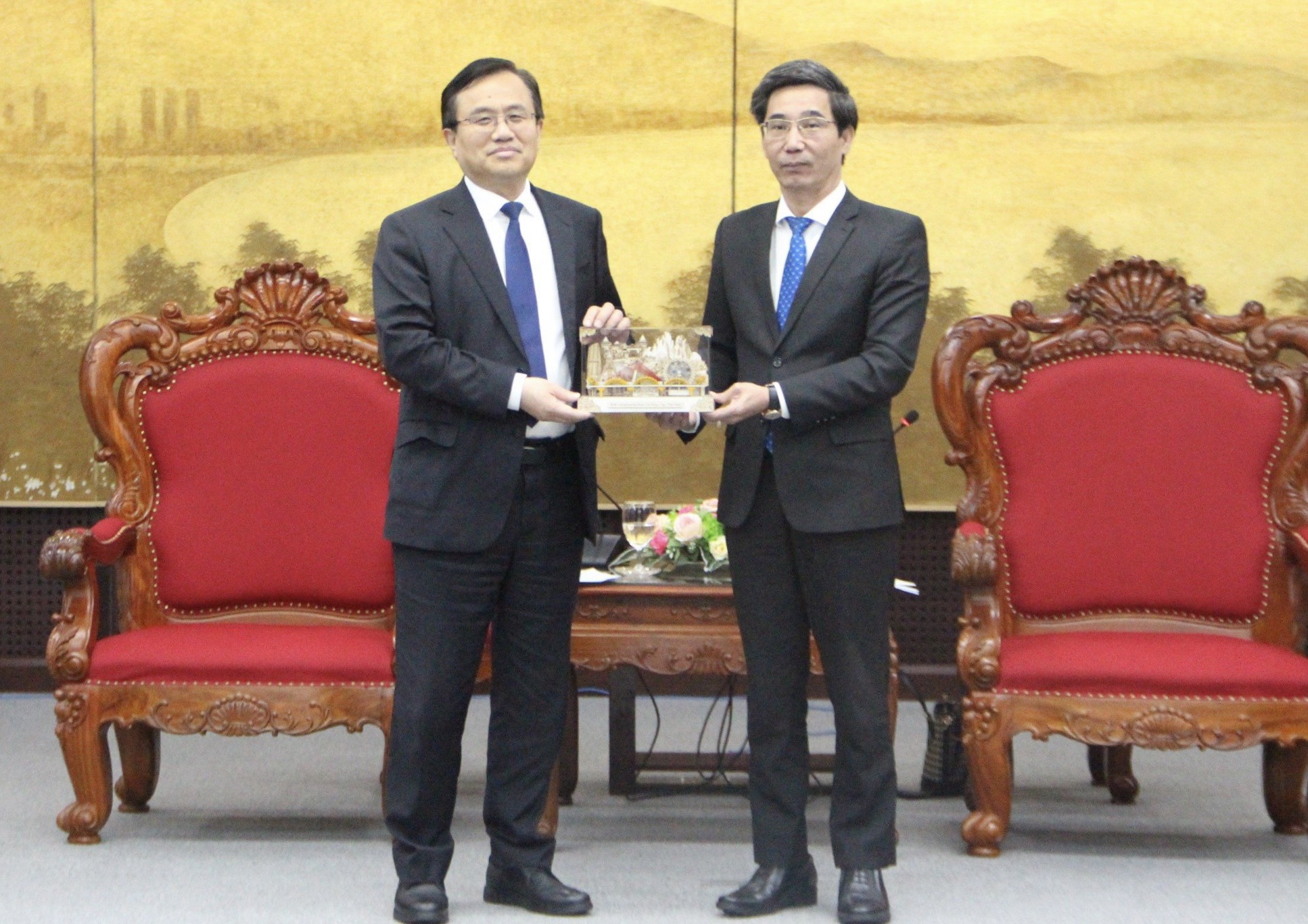 tiep tinh son dong