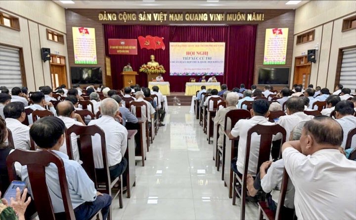 tiep xuc cu tri hoa vang ngay 031024 1