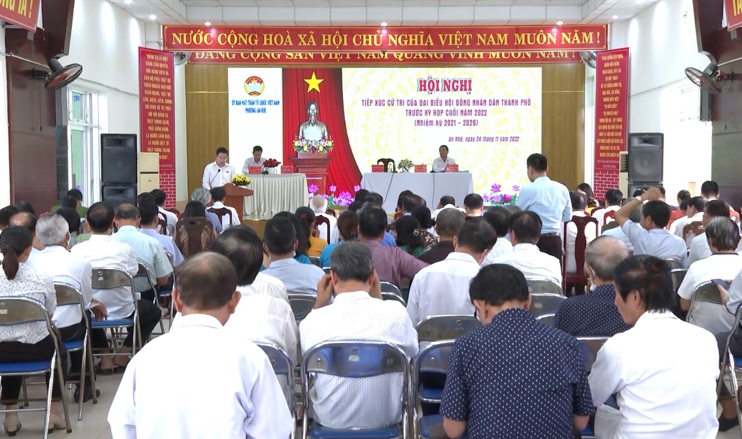 tiep xuc cu tri phuong an khe