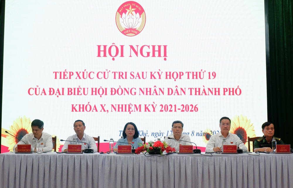 tiep xuc cu tri quan thanh khe 120824