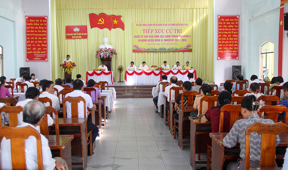 tiep xuc cu tri xa hoa chau ngay 180624