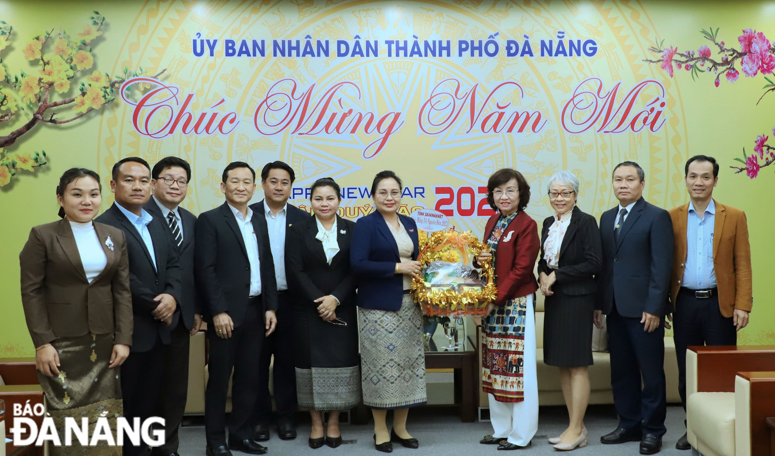 tinh savannakhet chuc tet da nang
