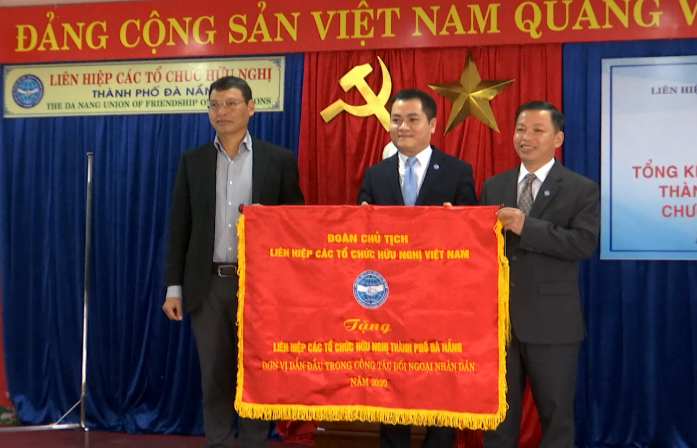 tong ket cong tac doi ngoai nhan dan 2