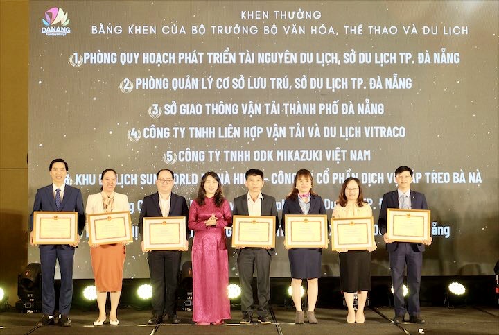 tong ket nganh du ich nam 2022