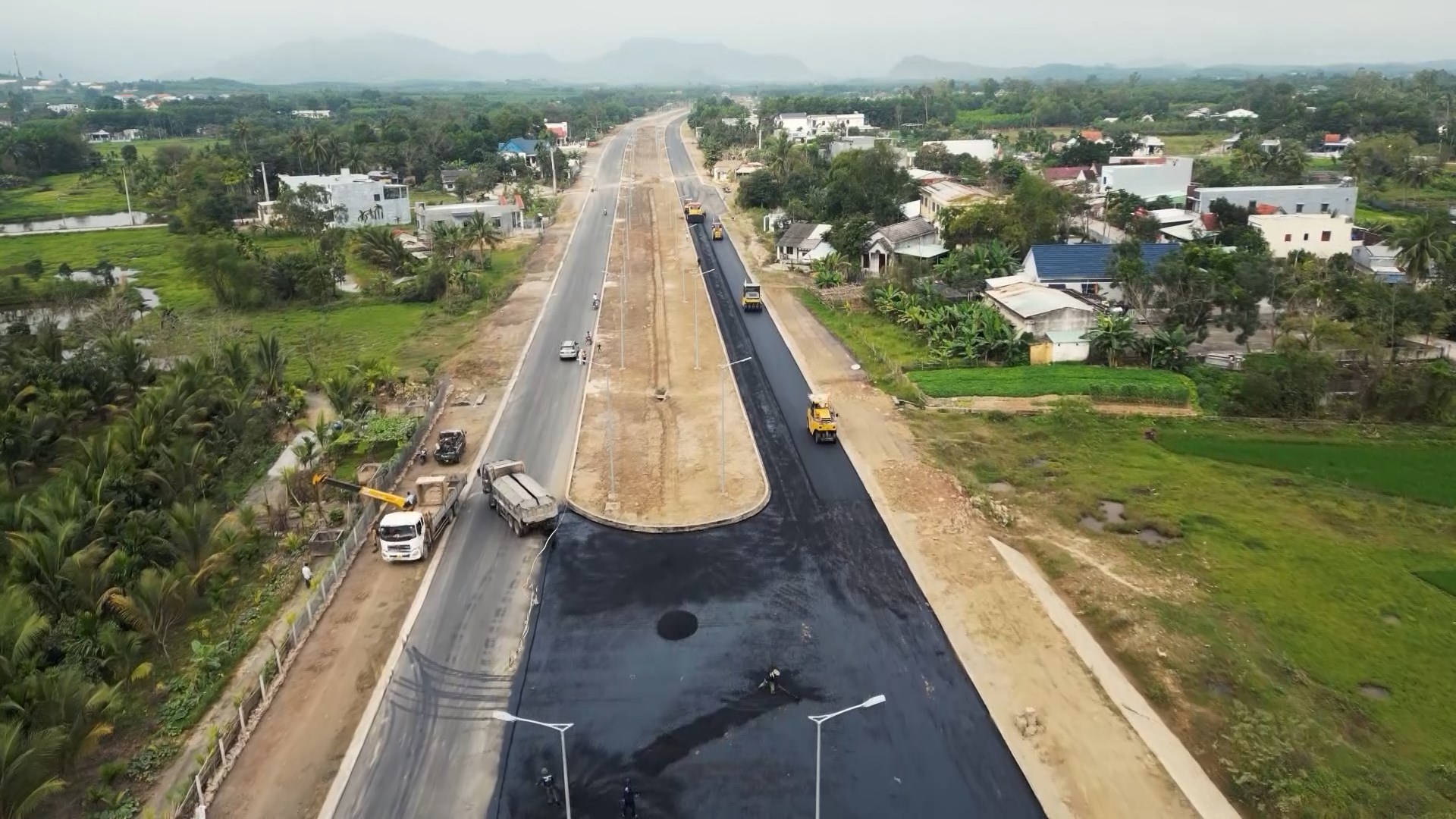 trai nhua duong vanh dai phia tay