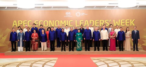 trang phuc apec