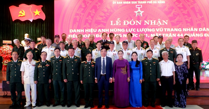 trao anh hung luc luong vu trang nhan dan cho tieu doan dac cong 471 2