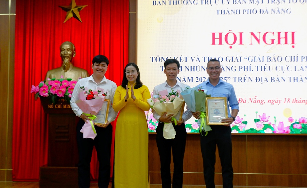 trao giai bao chi 2024 2025 2