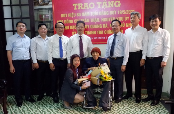trao huy hi e1 bb 87u 80 n c4 83m tu e1 bb 95i c4 90 e1 ba a3ng 2