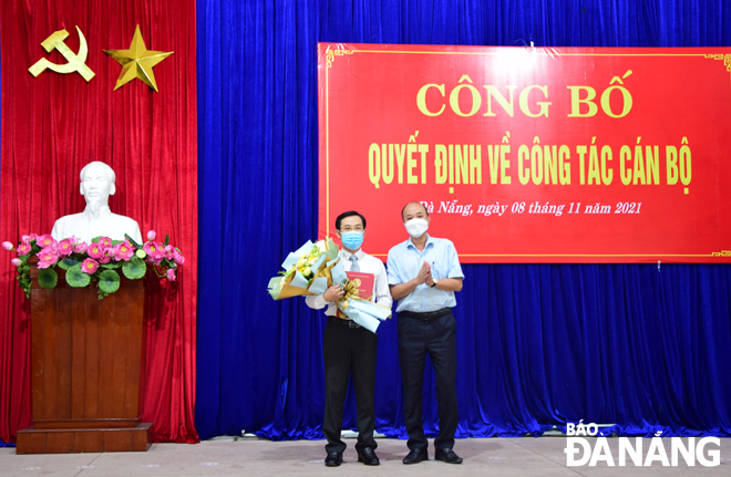 trao quy e1 ba bft c4 91 e1 bb 8bnh v c3 a0 t e1 ba b7ng hoa 2c ch c3 bac m e1 bb abng
