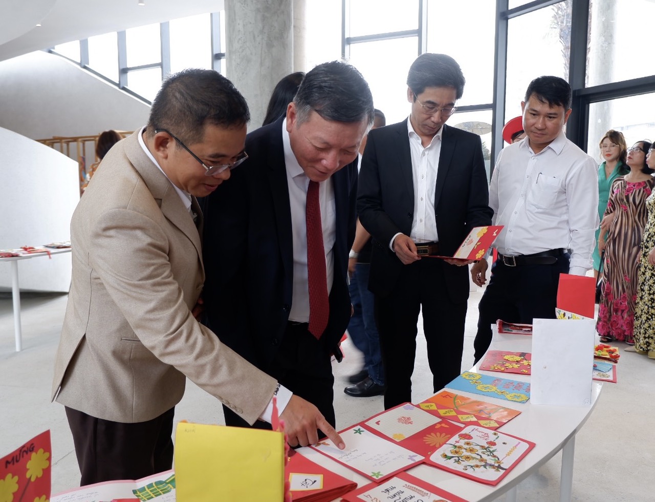 trien lam xuan yeu thuong 2024 2