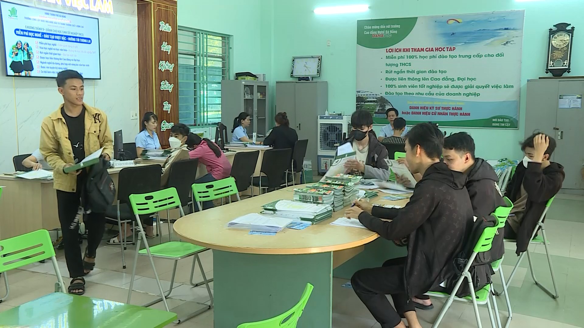 trung tam dich vu viec lam