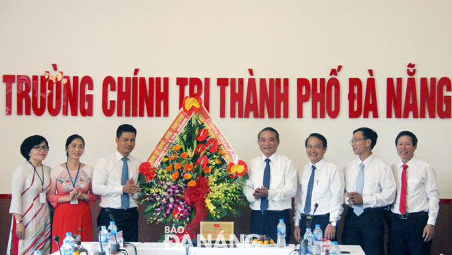 truong chinh tri 20 11 truong quang nghia