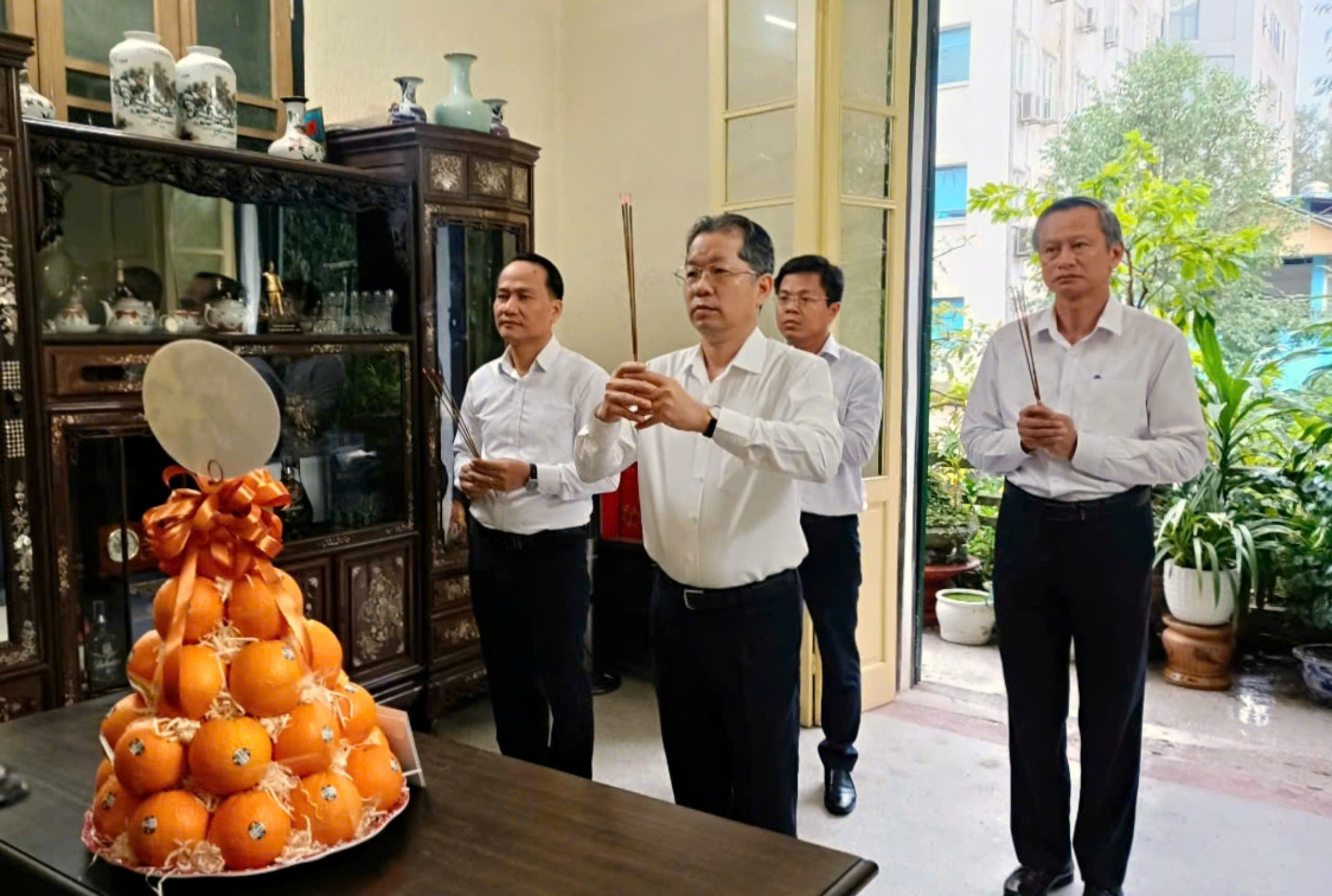 tuong nho bi thu nguyen trac 2024