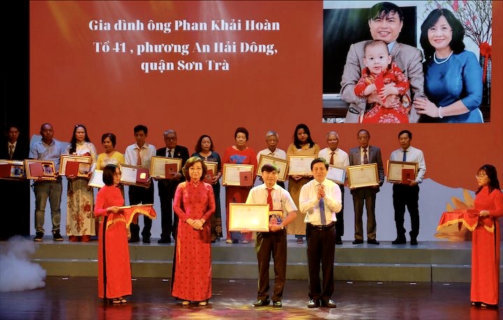 tuyen duong 56 gia dinh tieu bieu 1