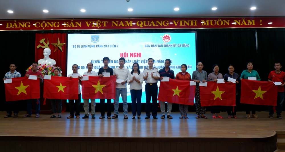tuyen truyen ngay phap luat vn