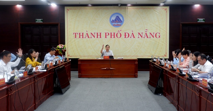 ubnd hop chuyen de thang 10 nam 2024