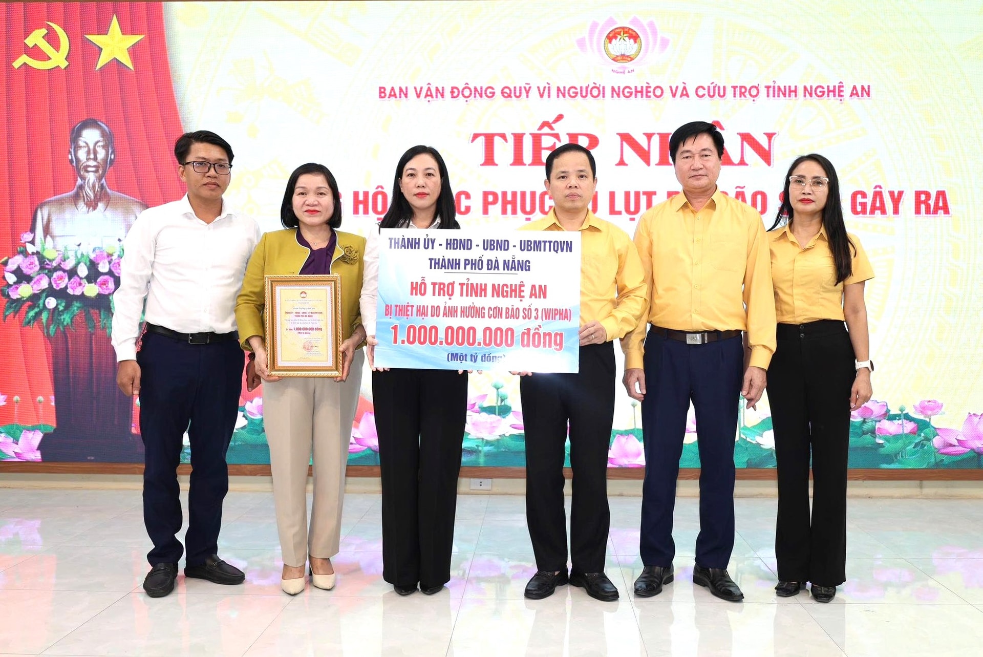 ung ho nghe an 1 ty