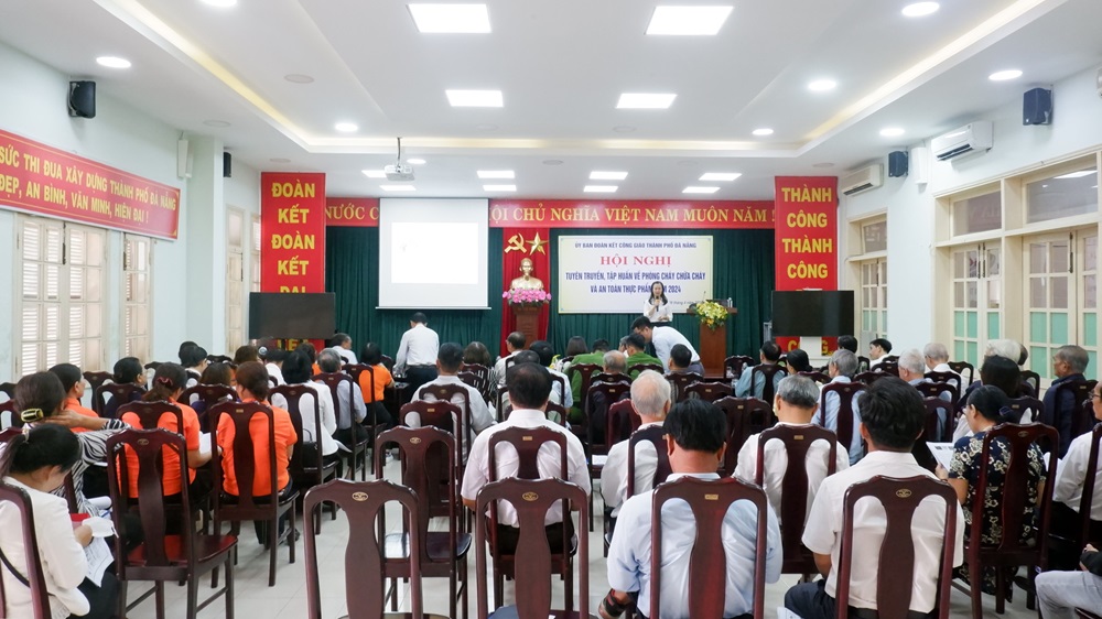 uy ban doan ket cong giao to chuc hoi nghi tuyen truyen