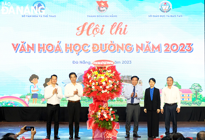 van hoa hoc duong 2023
