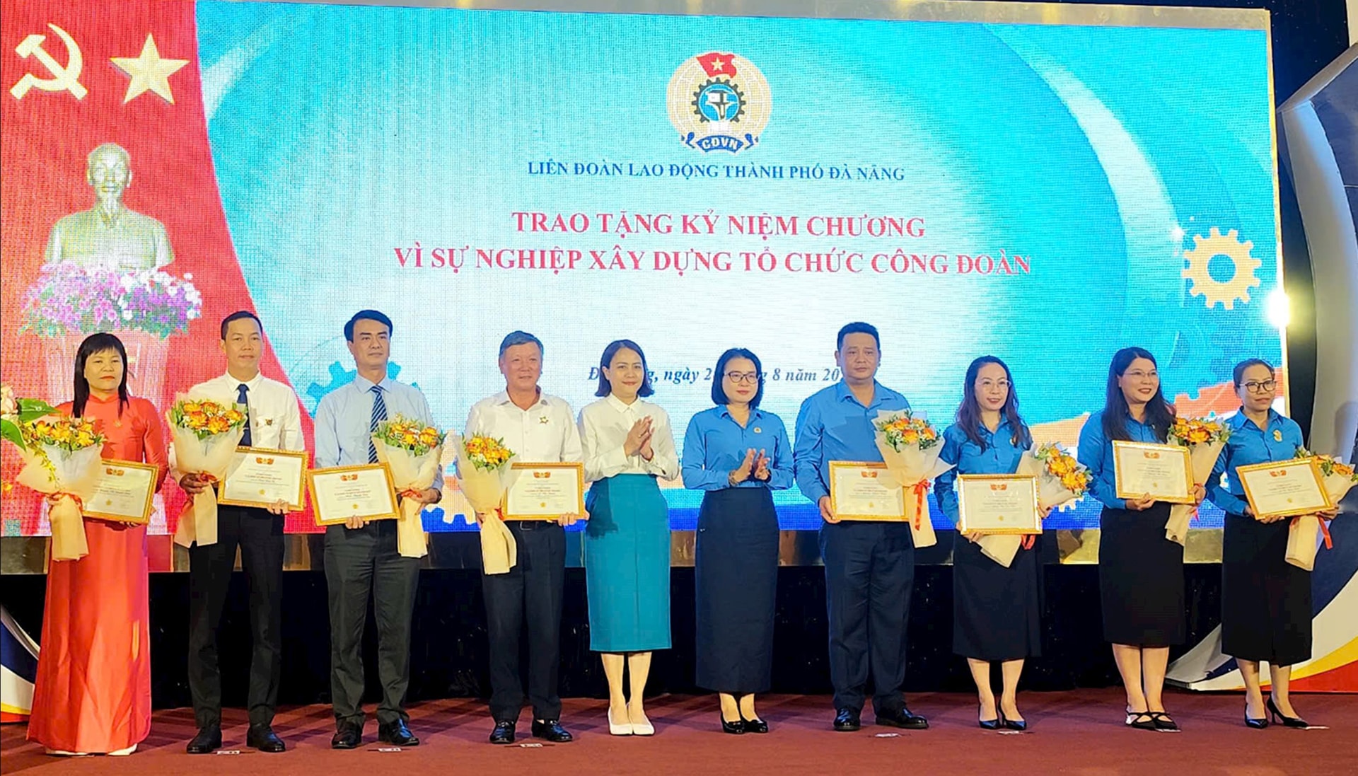 vi su nghiep xay dung to chuc cong doan