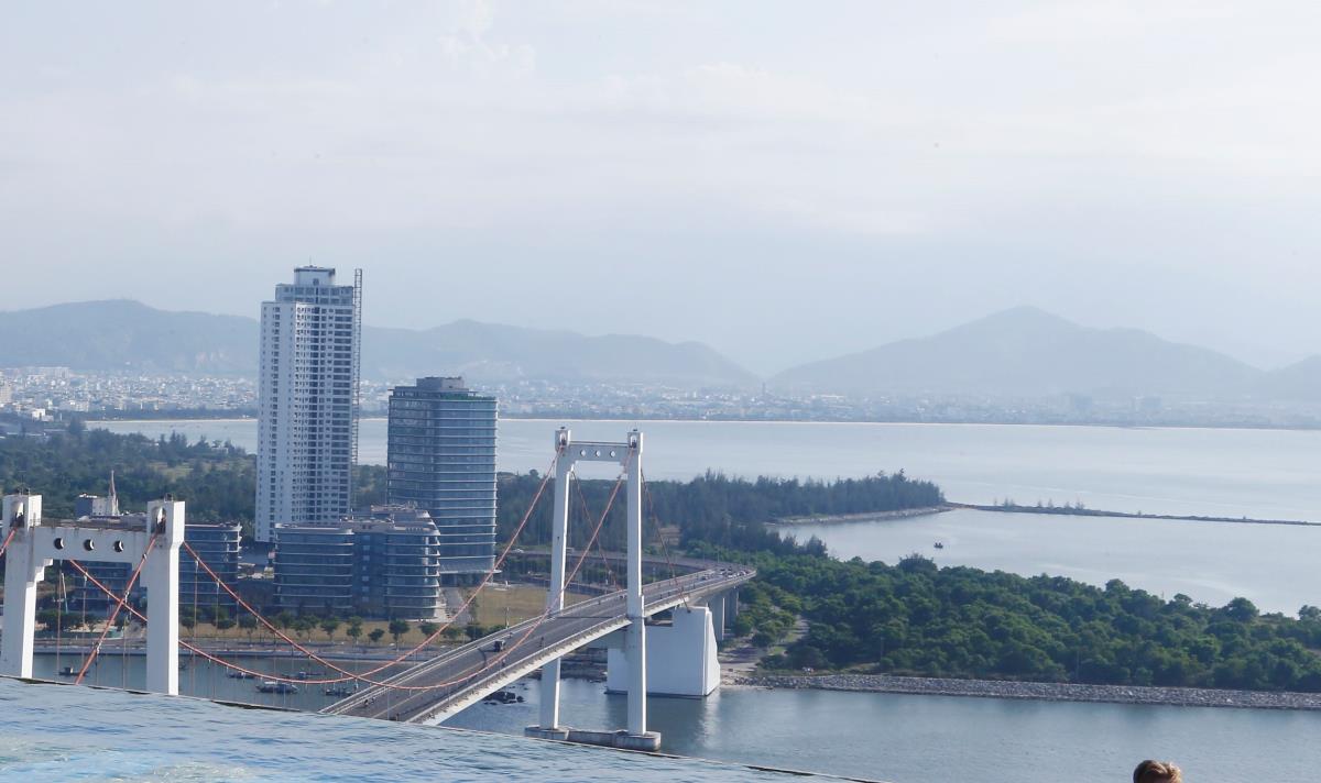 vinh da nang nhin tu son tra