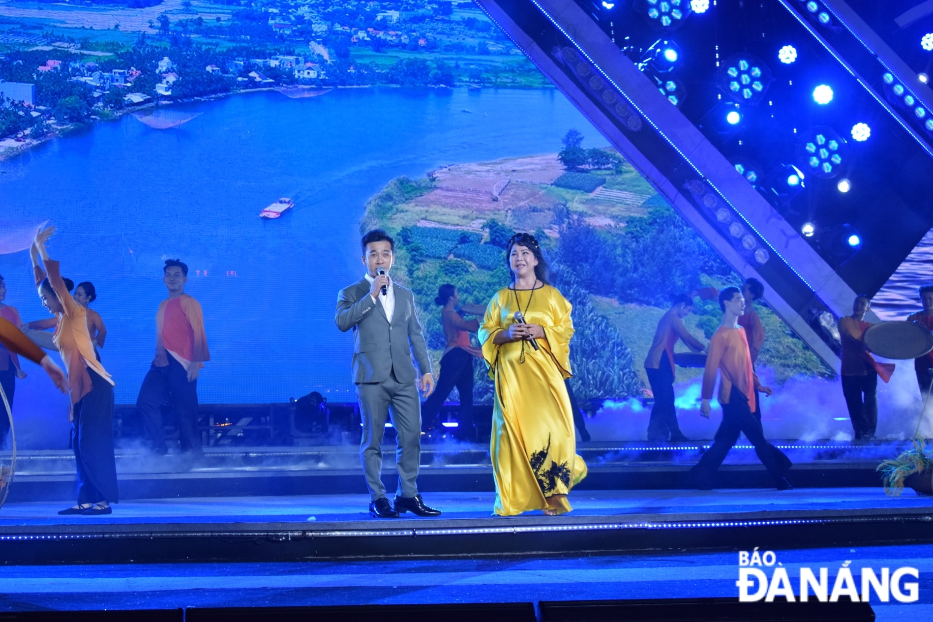 vn2song han1