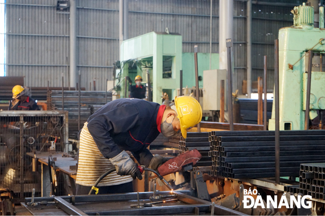 workers at the lovepop viet nam company