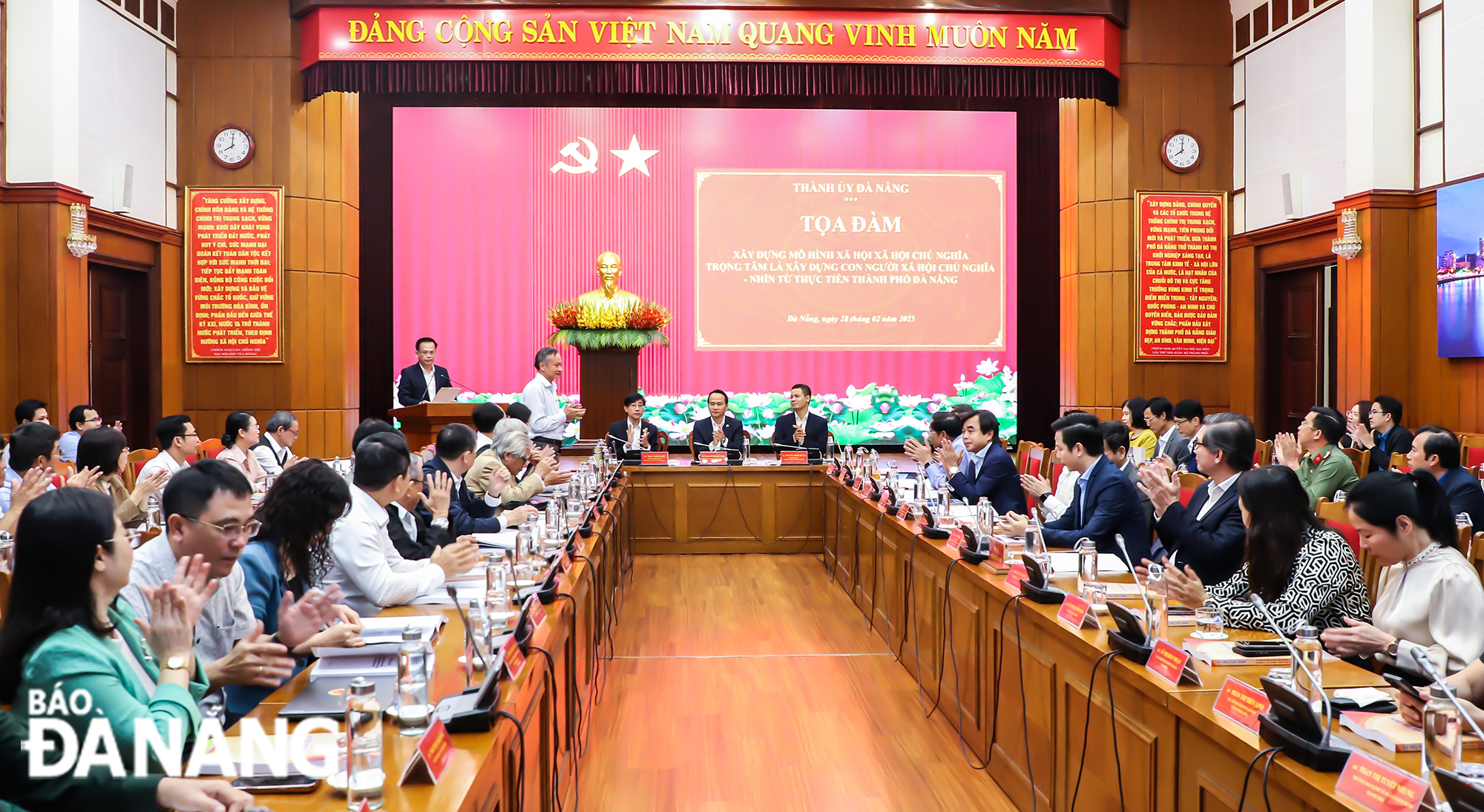 xay dung mo hinh xa hoi xa hoi chu nghia 1
