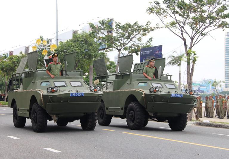 xuat quan dien tap bao ve apec 8